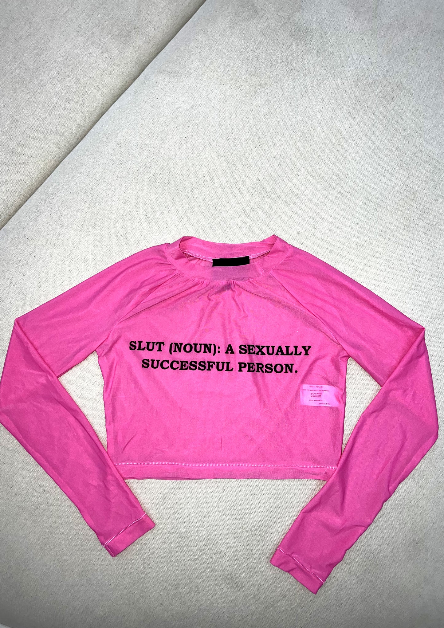 T-SHIRT ROSE IMPRIMÉ "Slut (Noun): a sexually successful person''